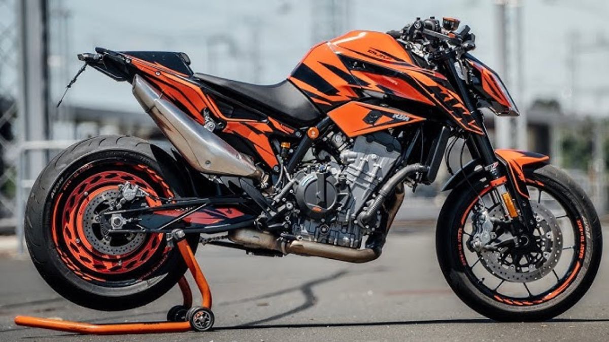 KTM 890 Duke