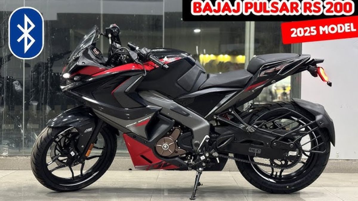 Model New Bajaj Pulsar RS200