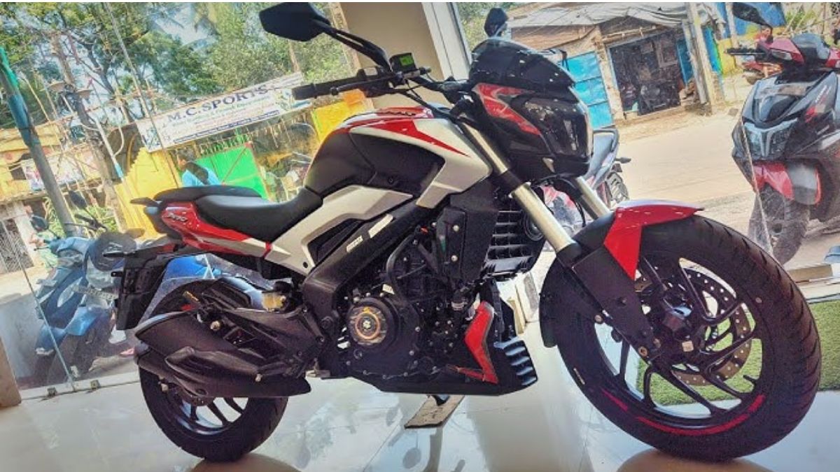 Bajaj Dominar 250 Sports Bike